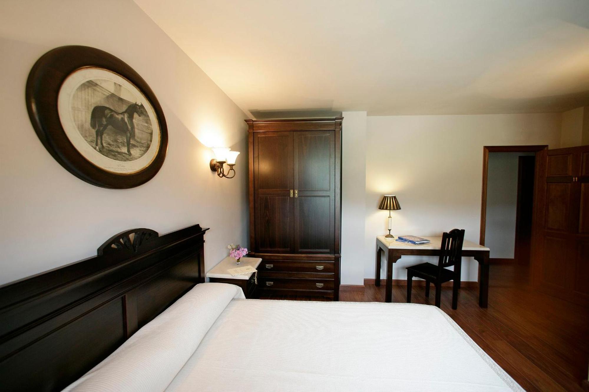 Hotel Rural Yeguada Albeitar Villayon Exterior photo
