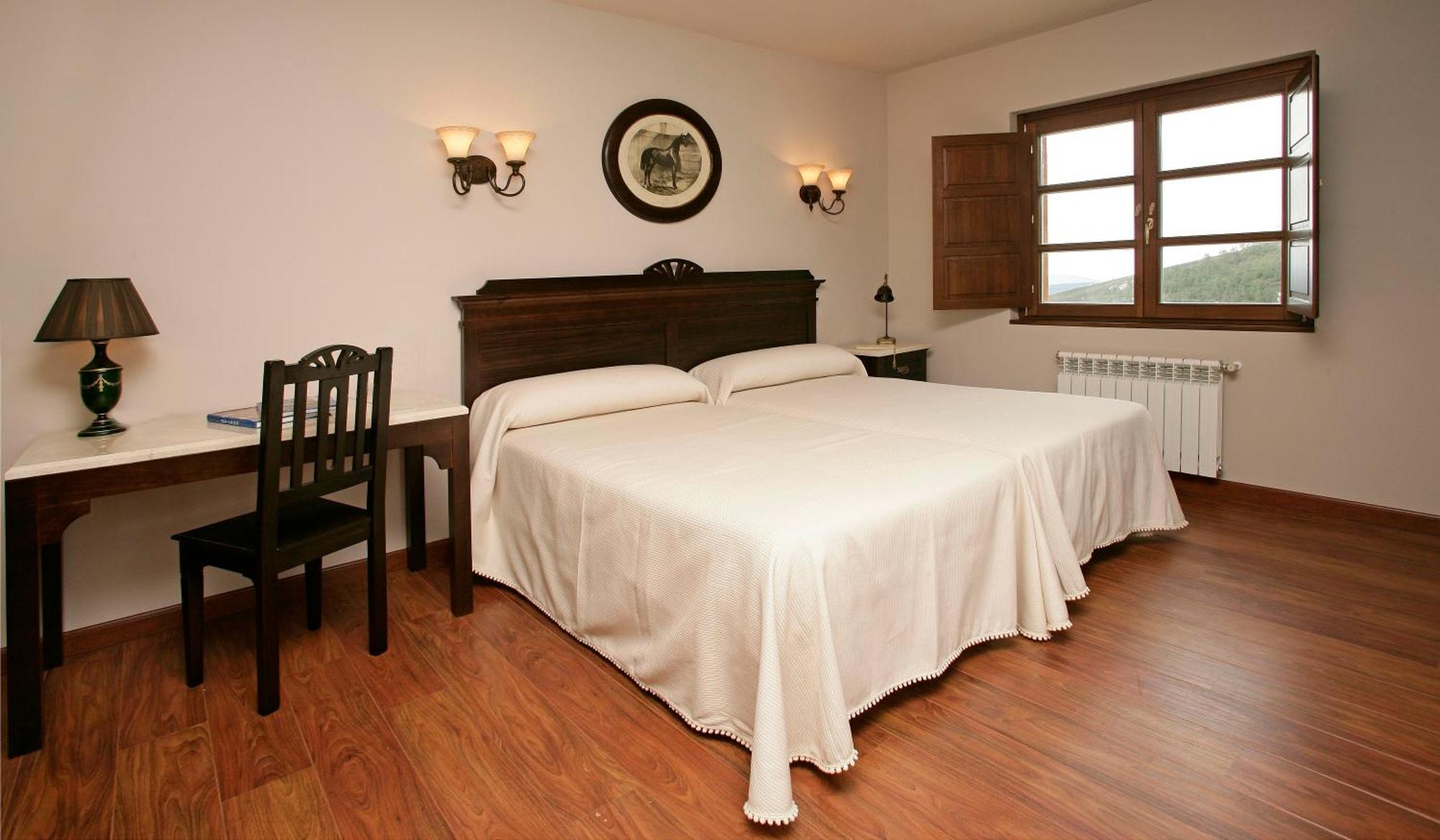 Hotel Rural Yeguada Albeitar Villayon Exterior photo